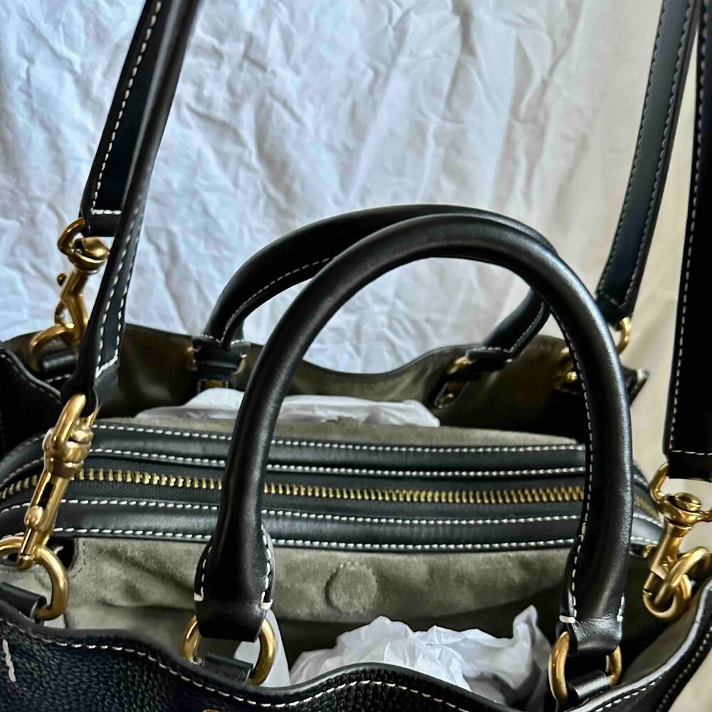 New QUINCE Italian Leather Medium Convertible Satchel bag Black - Picture 12 of 14